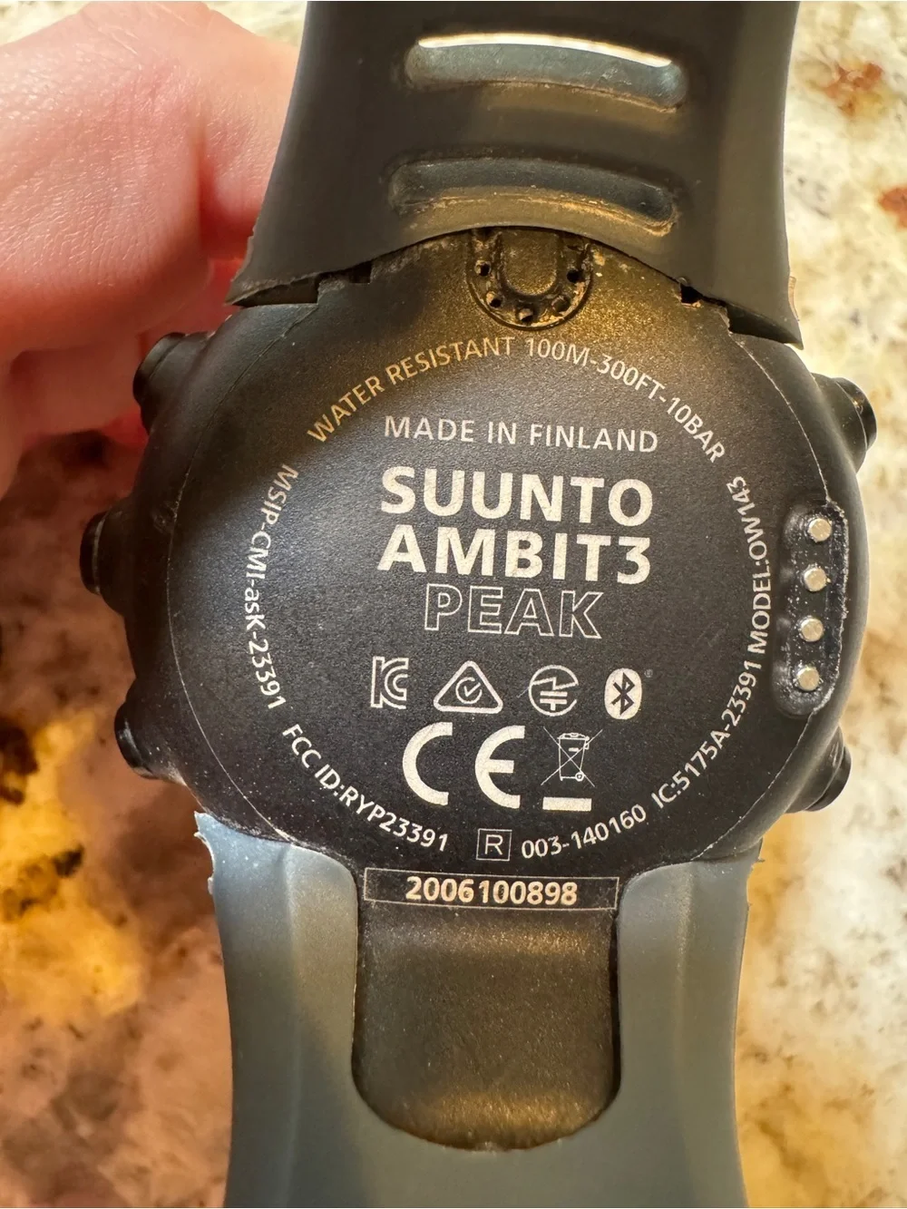 Suunto Ambit3 Peak Black GPS Multisport Watch OW143 + Charger